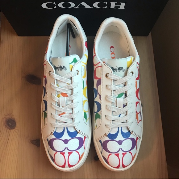 🌈 Coach Clip Low Top Sneaker In Rainbow Signature Canvas - Picture 8 of 16